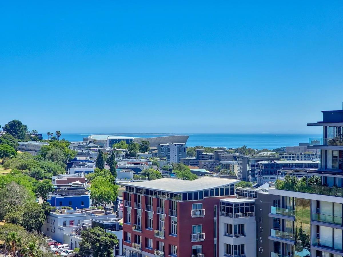 Meticulous On Strand Street,ocean Views Apartment